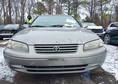 1998 Toyota Camry Le из США, поврежденный, VIN 4T1BG22KXWU360078